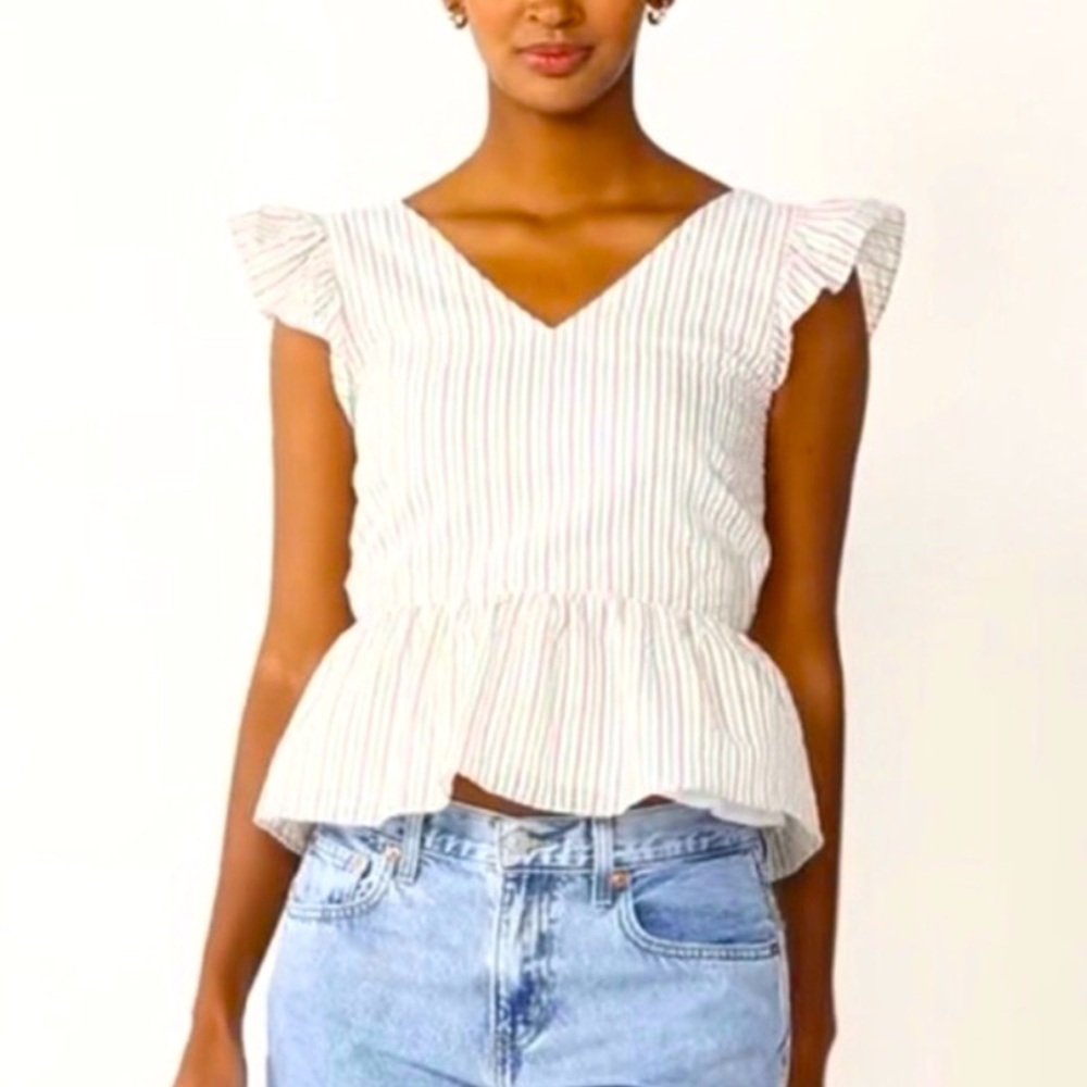 Draper James Seer Sucker Stripe V Neckline Short Sleeve Top Medium